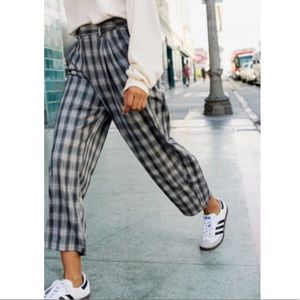 UO Arlo Relaxed Pleated Trouser Pants